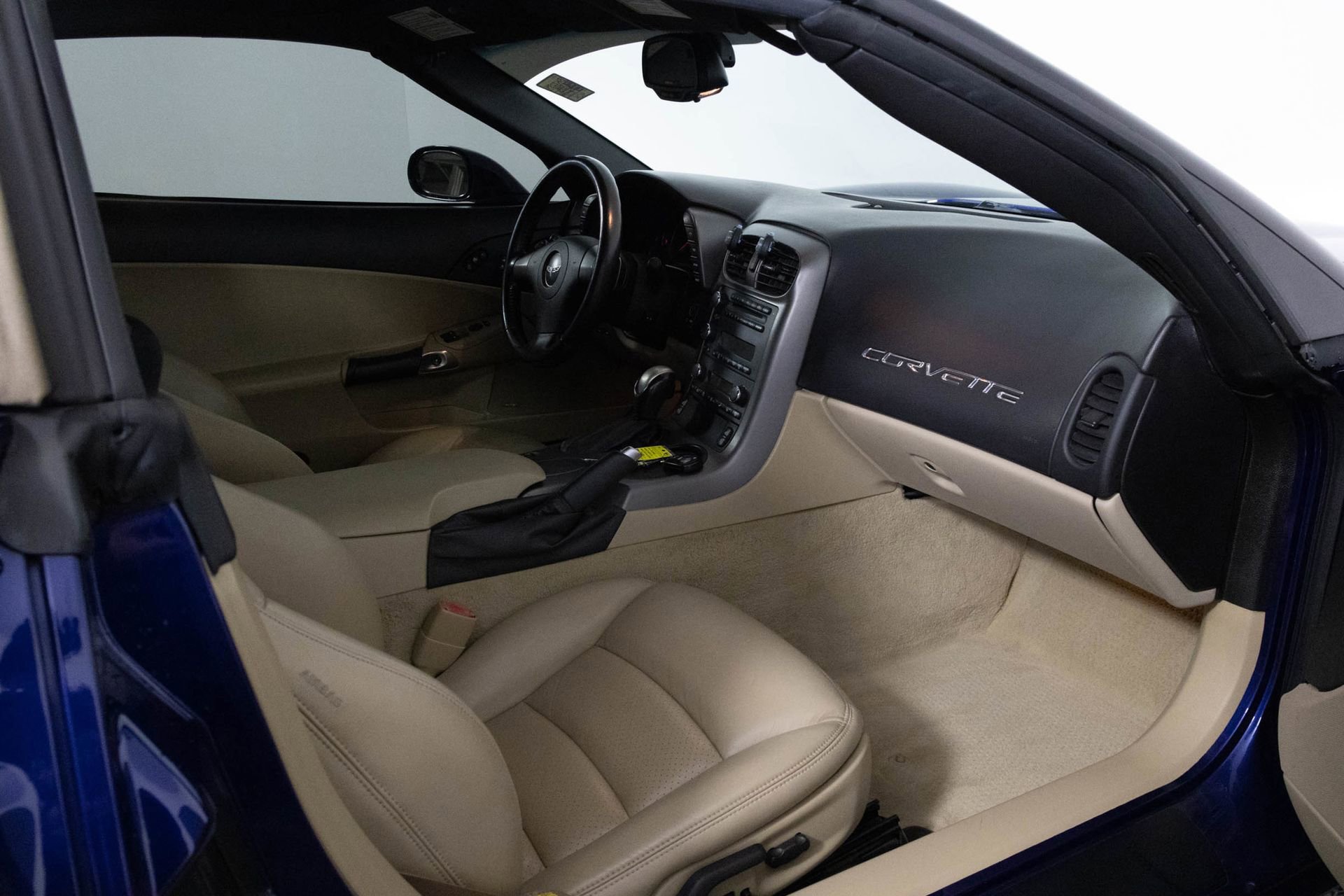 Used 2006 Chevrolet Corvette Convertible w/ Preferred Equipment Group image 30