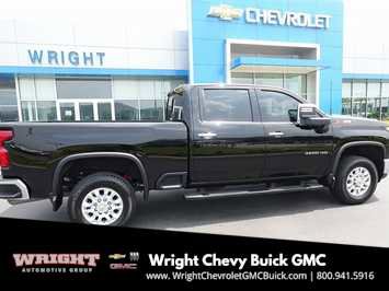 Used 2024 Chevrolet Silverado 3500 LTZ image 2