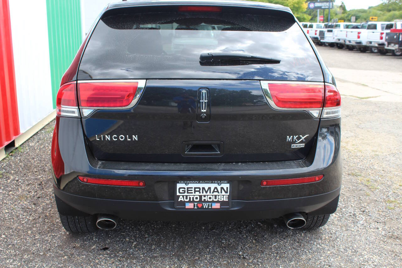 Used 2014 Lincoln MKX AWD w/ Equipment Group 102A image 7