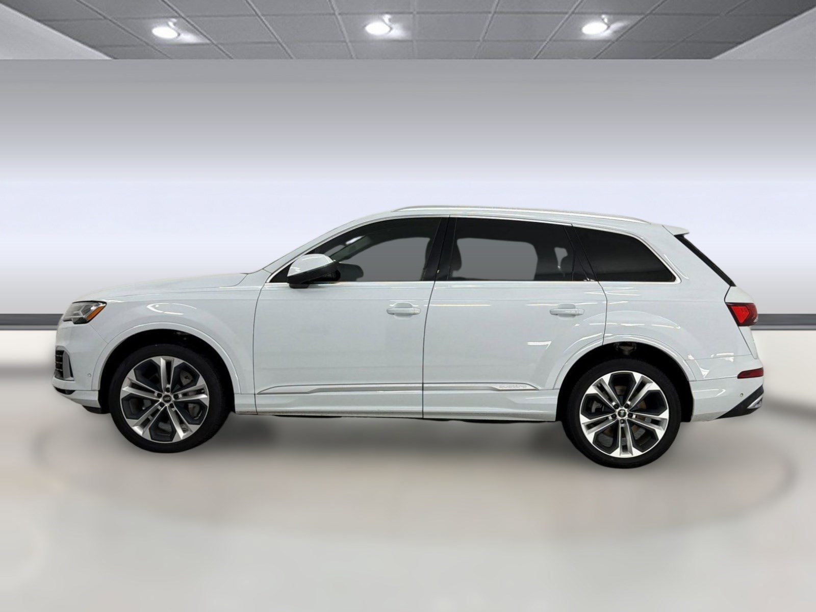 Used 2022 Audi Q7 3.0T Premium Plus AWD/4WD image 2