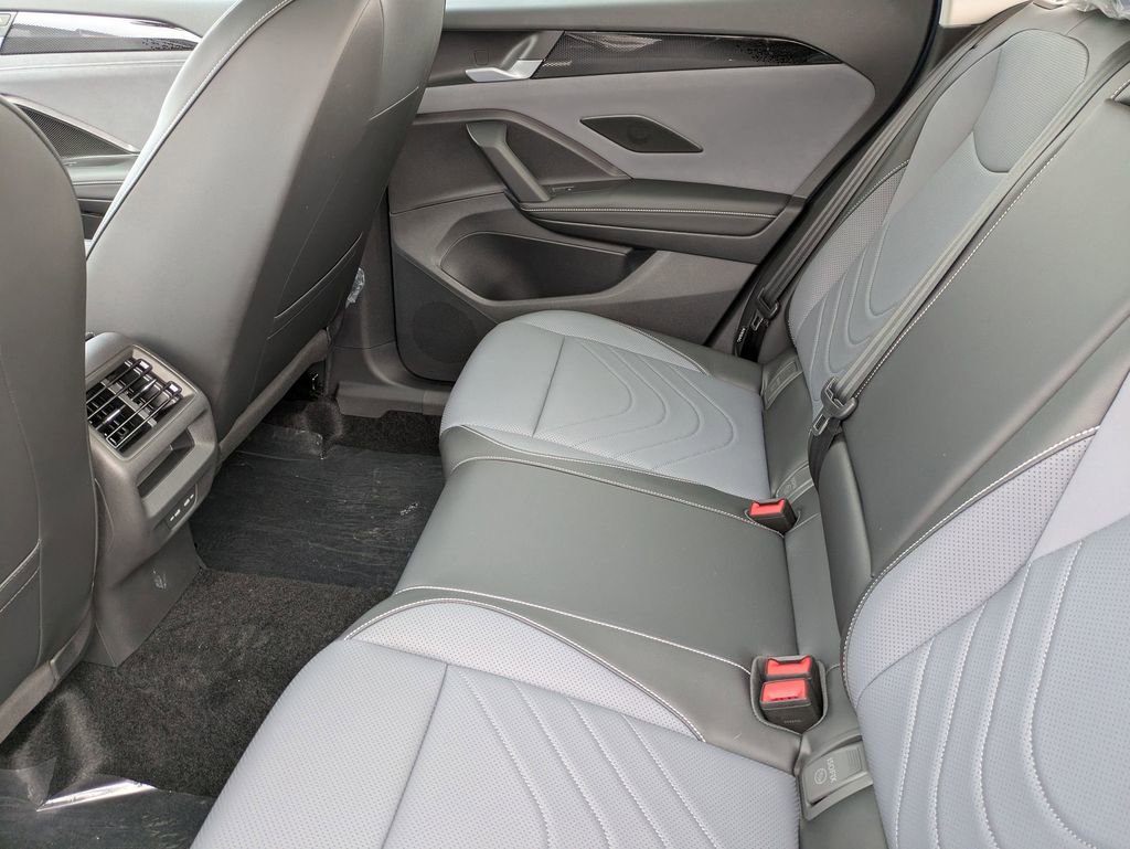 New 2026 Volkswagen Tiguan SE image 27