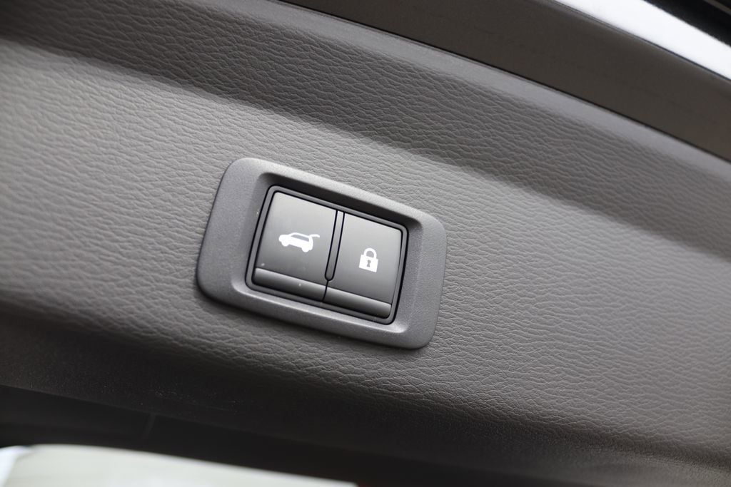 New 2026 Mitsubishi Outlander SEL image 32