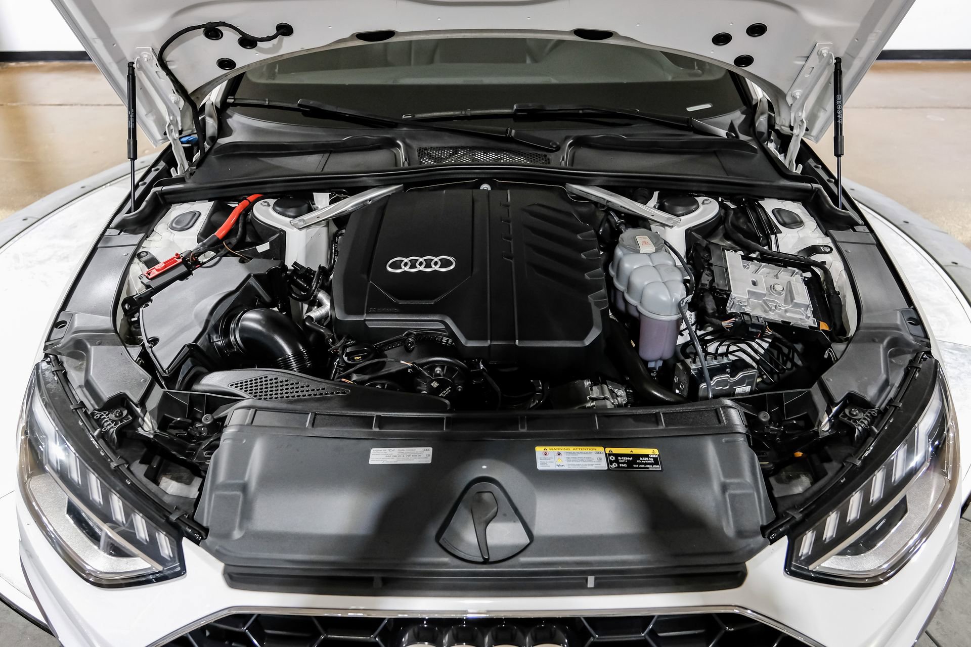 Used 2023 Audi A4 2.0T Premium w/ Convenience Package image 54