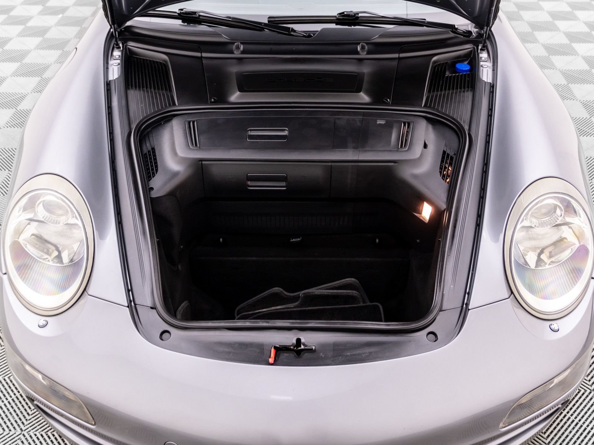 Used 2006 Porsche 911 Carrera RWD image 22