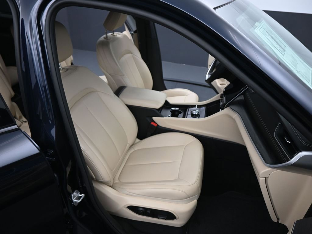 Used 2024 Jeep Grand Cherokee L Limited w/ Trailer Tow Package image 21