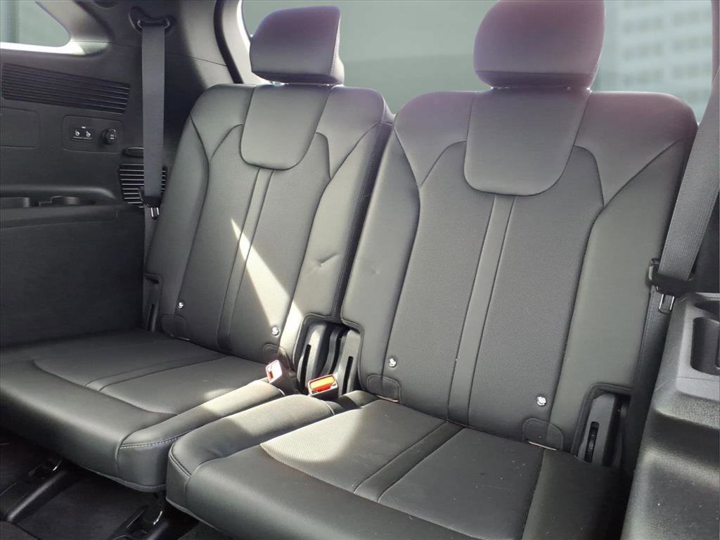 Used 2024 Kia Sorento SX Prestige image 16