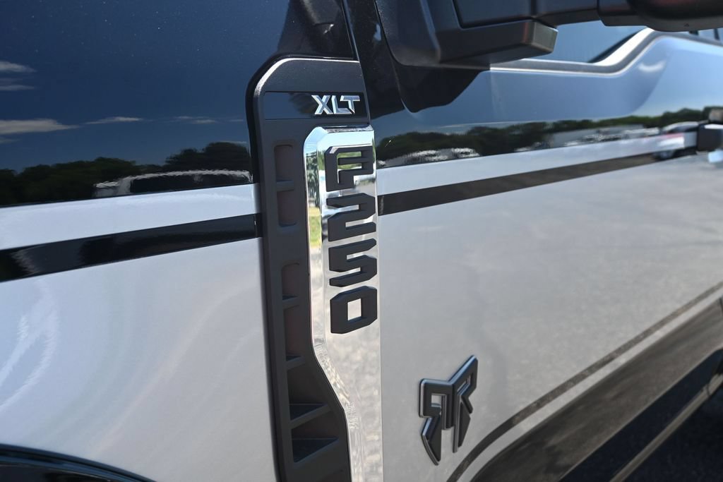 New 2026 Ford F250 XLT AWD/4WD image 17