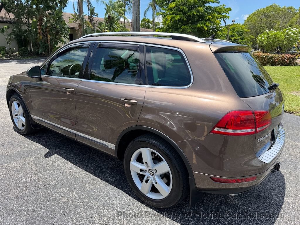 Used 2012 Volkswagen Touareg VR6 AWD/4WD image 3