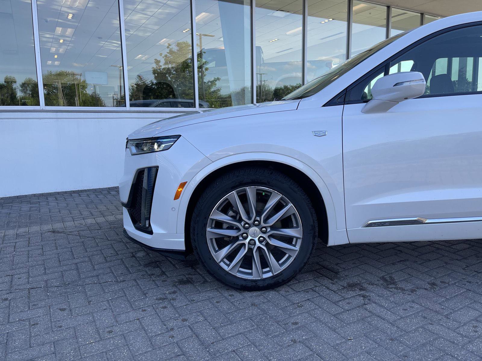 Used 2020 Cadillac XT6 Sport w/ Platinum Package AWD/4WD image 9