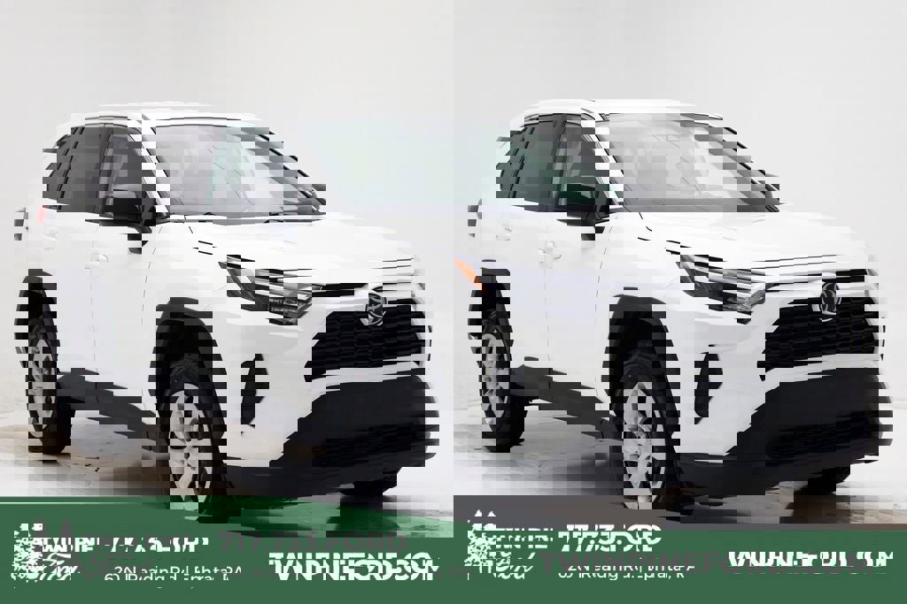 Used 2024 Toyota RAV4 LE image 1