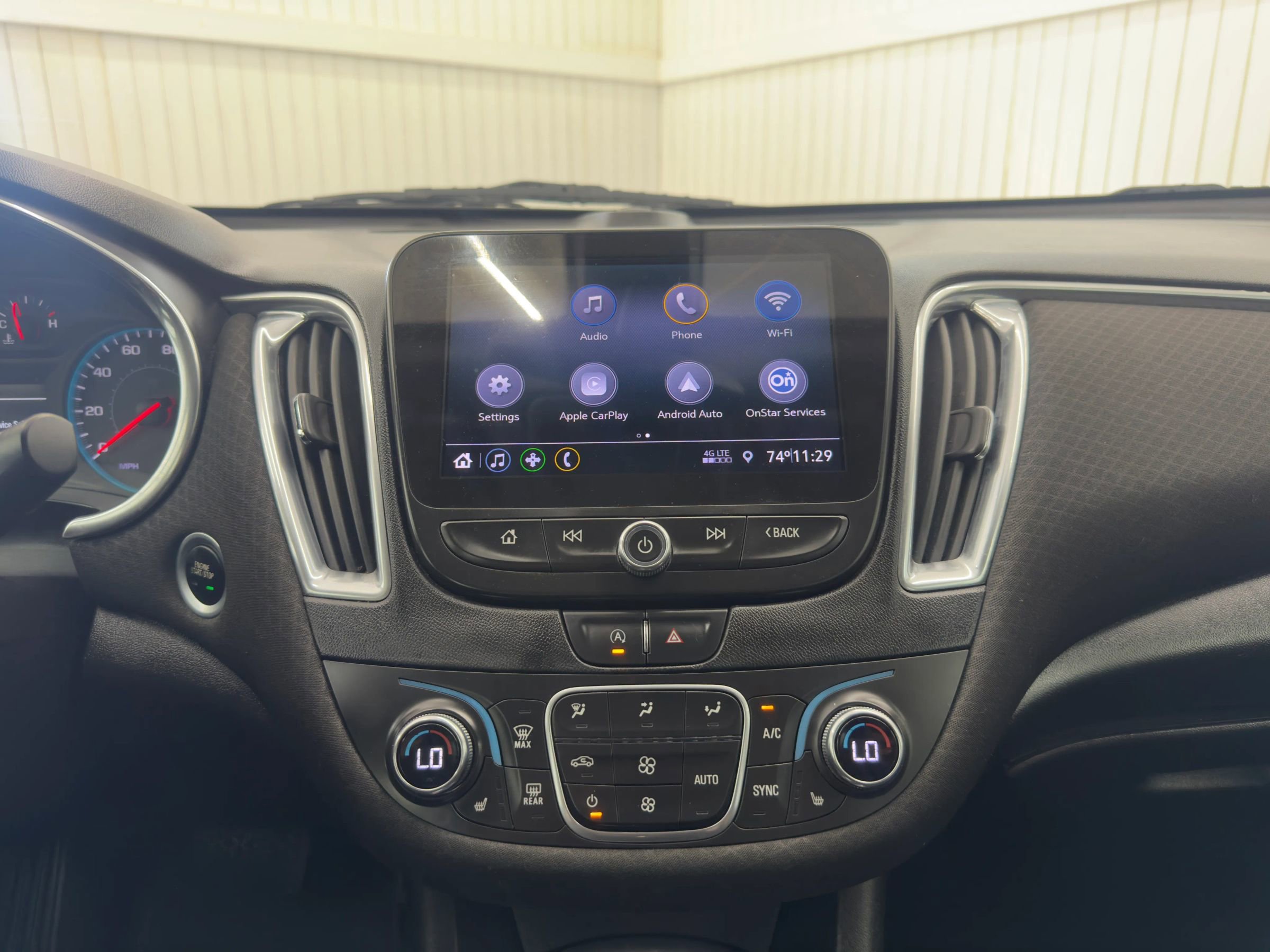 Used 2020 Chevrolet Malibu LT image 18