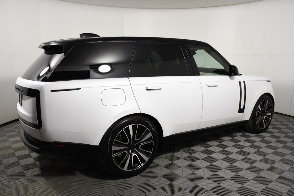 Used 2026 Land Rover Range Rover SE AWD/4WD image 7