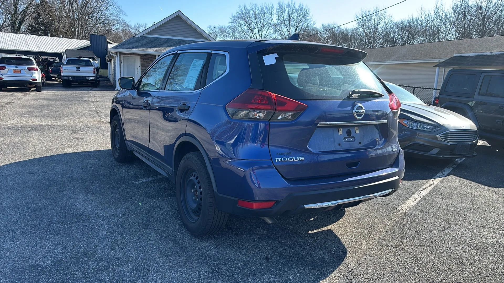 Used 2018 Nissan Rogue S image 3