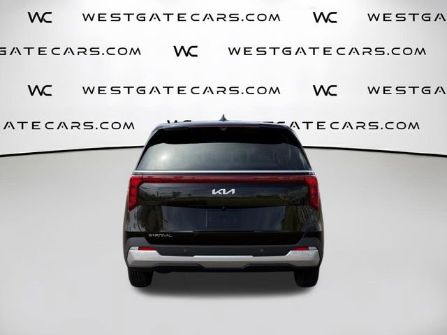 New 2026 Kia Carnival FWD image 7