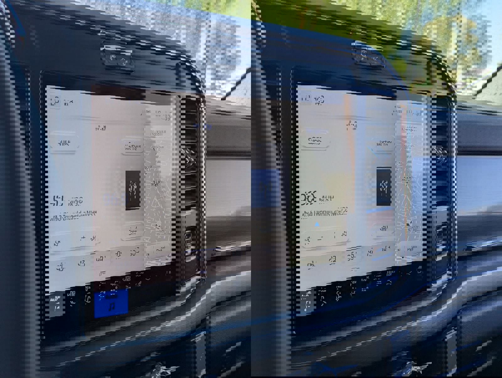 New 2026 Ford F250 Lariat w/ Black Appearance Package AWD/4WD image 52