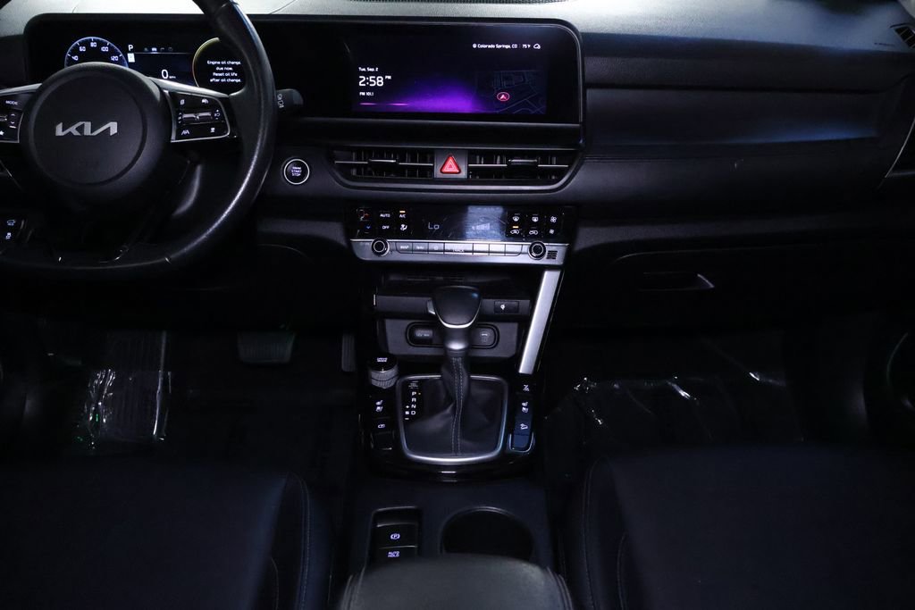 Used 2024 Kia Seltos SX w/ SX Sunroof Package image 18