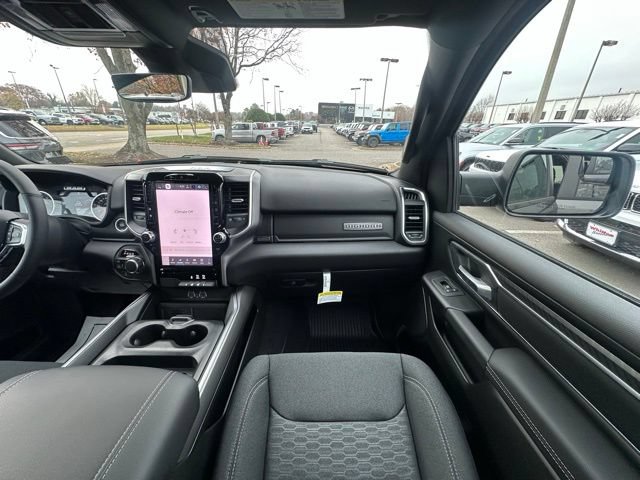 New 2026 RAM 1500 Big Horn AWD/4WD image 28
