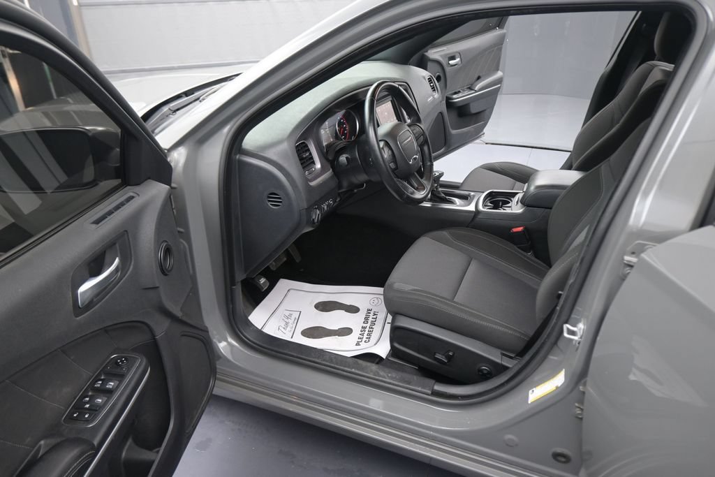Used 2019 Dodge Charger SXT RWD image 40
