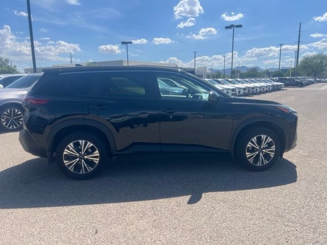 Used 2023 Nissan Rogue SV FWD image 2