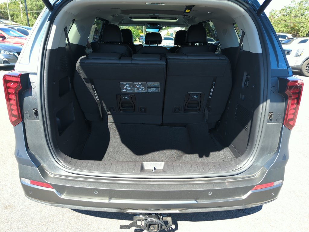 Used 2025 Kia Carnival SX Prestige FWD image 32