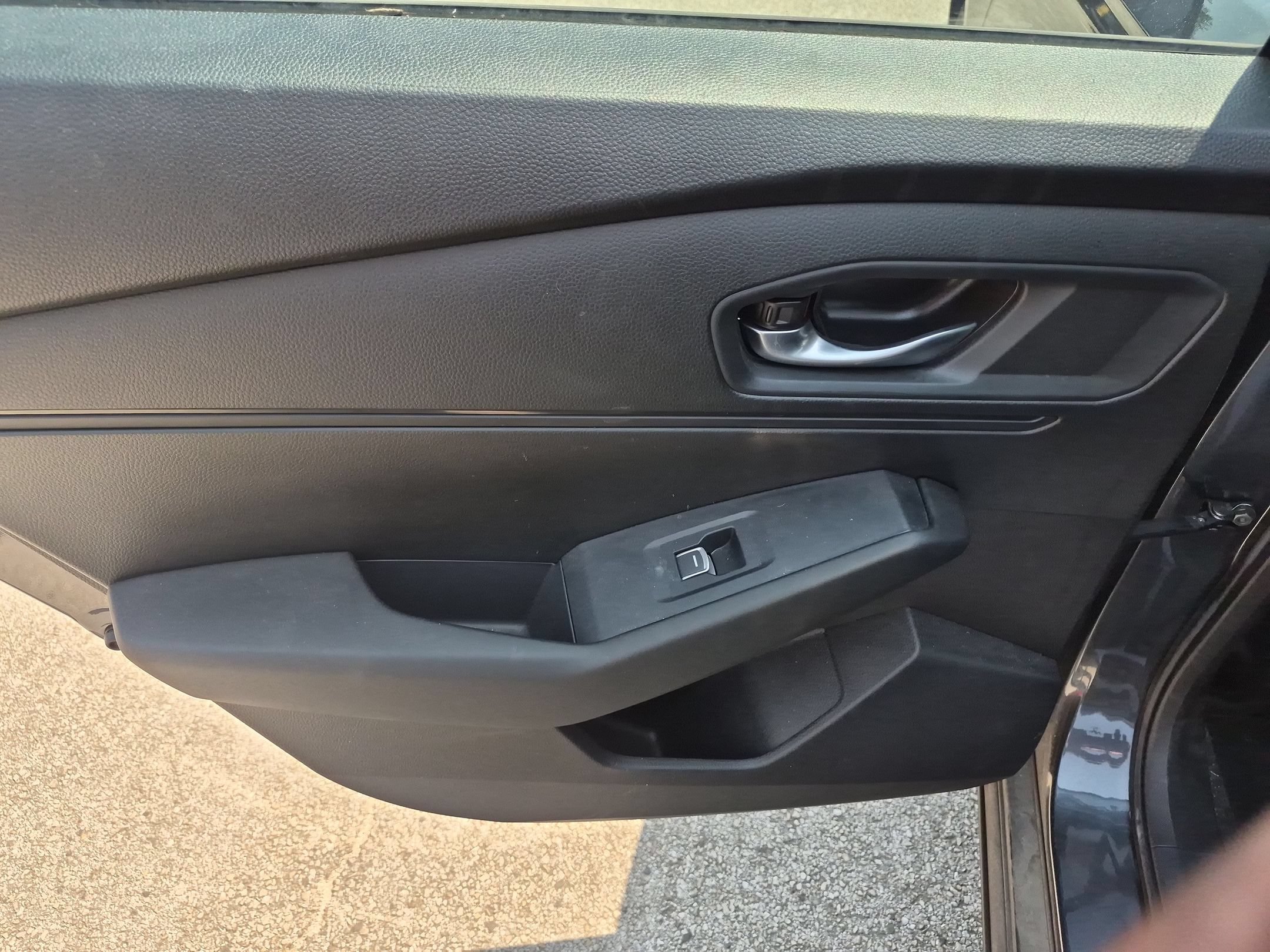 Used 2023 Honda Accord EX image 15