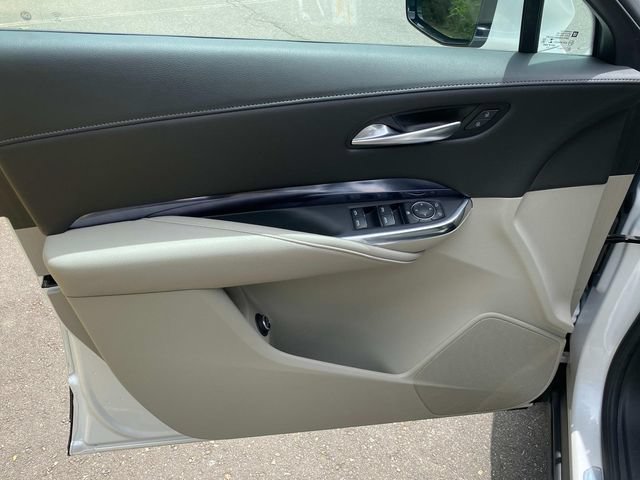 Used 2023 Cadillac XT4 Luxury FWD image 12
