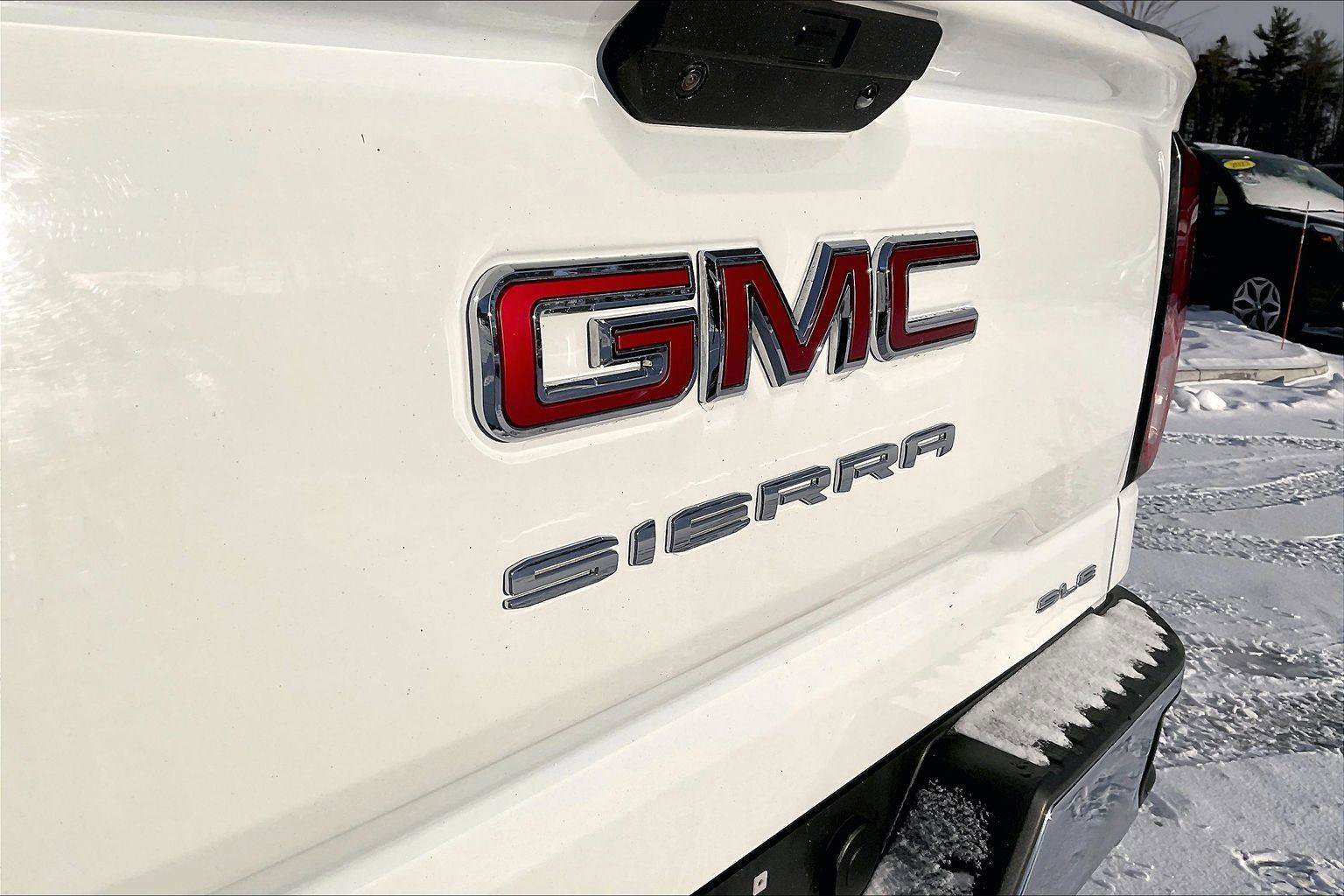 Used 2021 GMC Sierra 1500 SLE w/ X31 Off-Road Package image 33