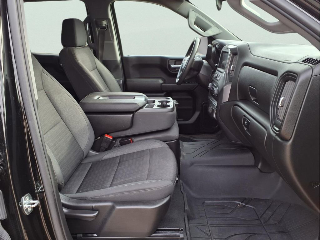 Used 2022 Chevrolet Silverado 1500 Custom image 14