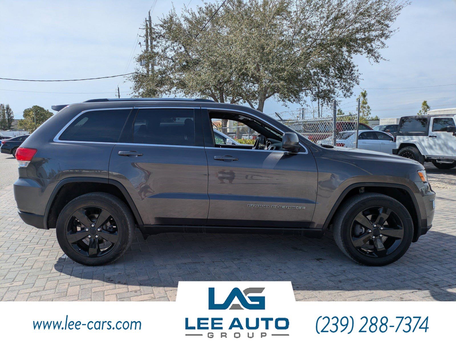 Used 2017 Jeep Grand Cherokee Laredo w/ Quick Order Package 23E AWD/4WD video 2