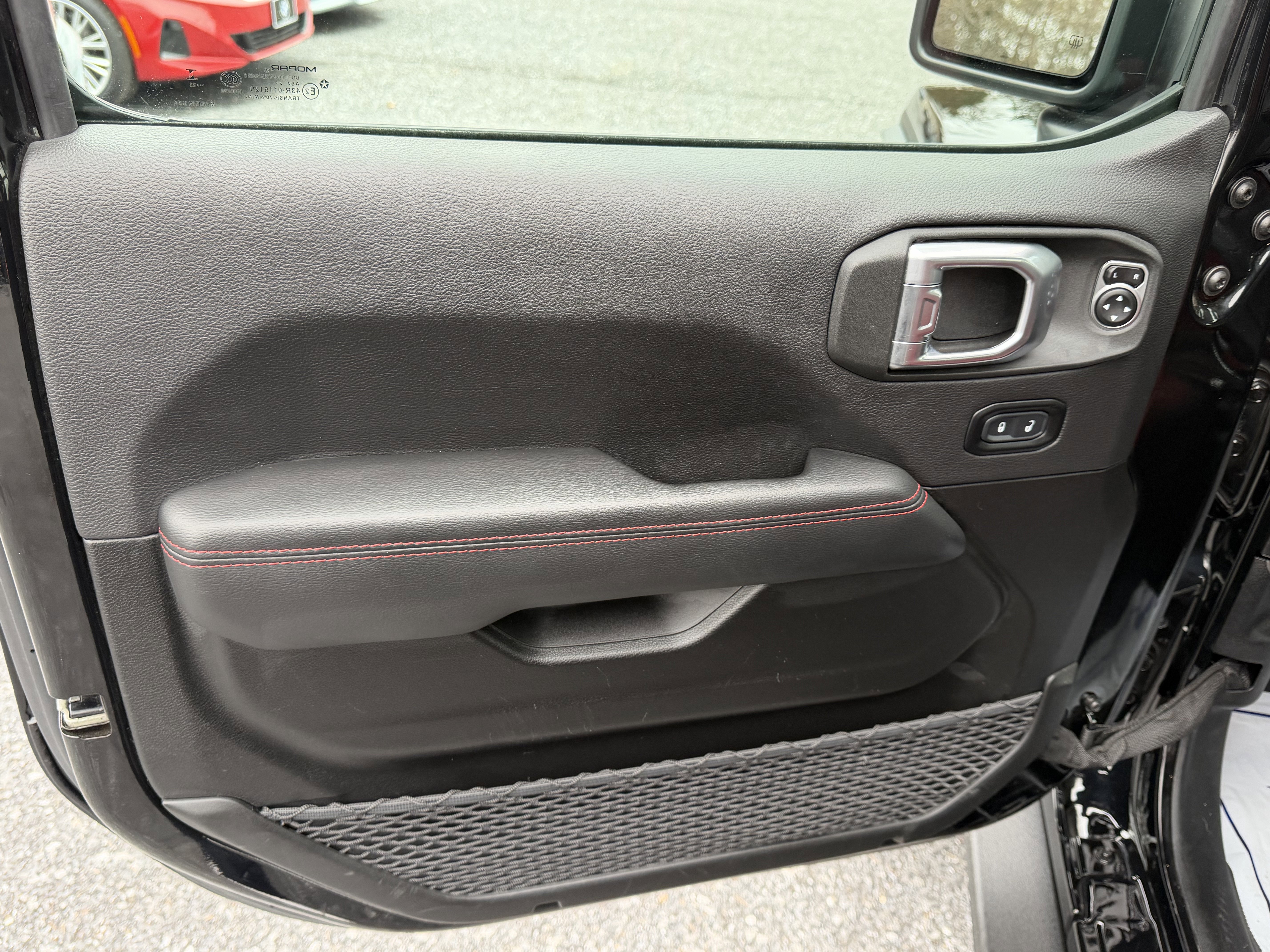 Used 2023 Jeep Wrangler Unlimited Rubicon 392 image 9