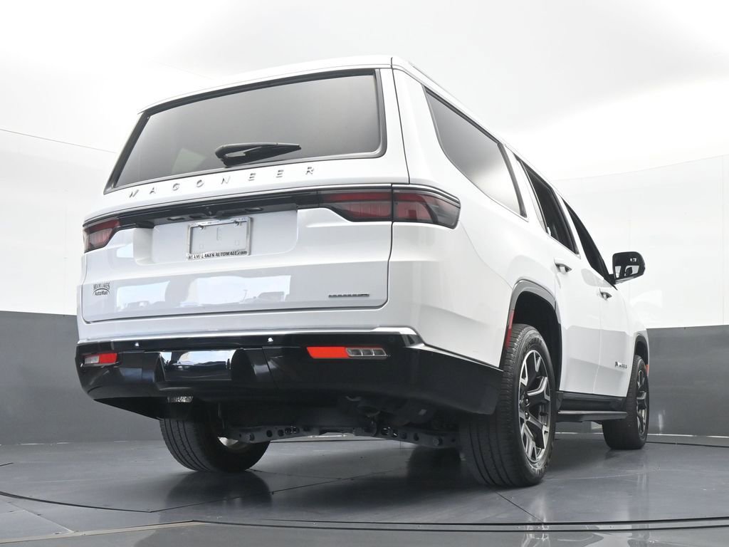 Used 2023 Jeep Wagoneer Series III w/ Preferred Equipment Group image 62