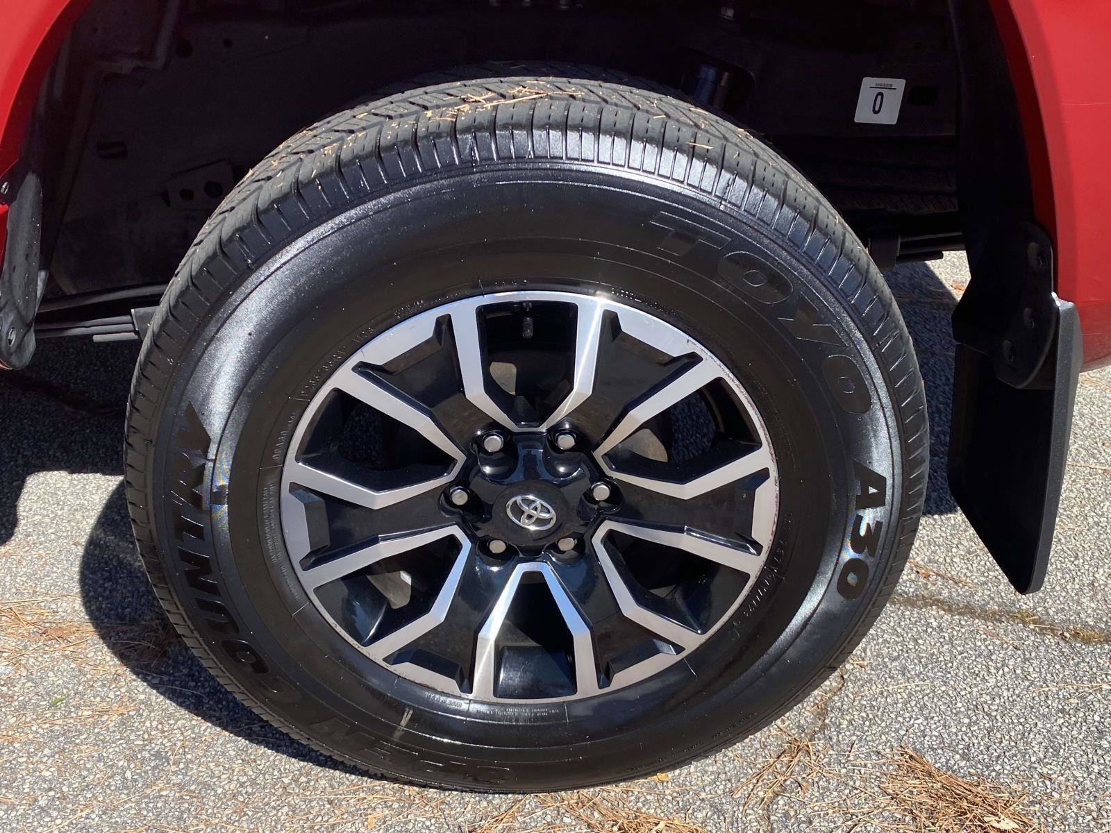 Used 2021 Toyota Tacoma TRD Sport image 23