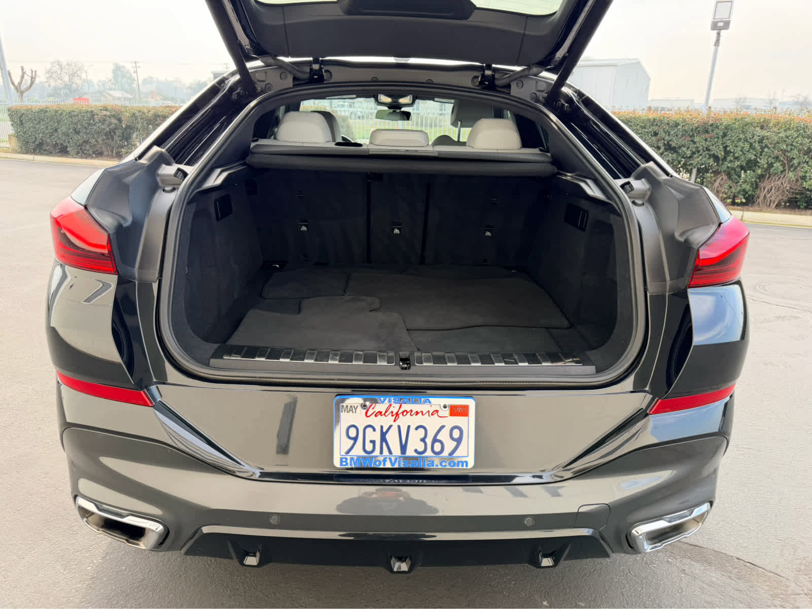 Used 2024 BMW X6 xDrive40i w/ Parking Assistance Package image 5