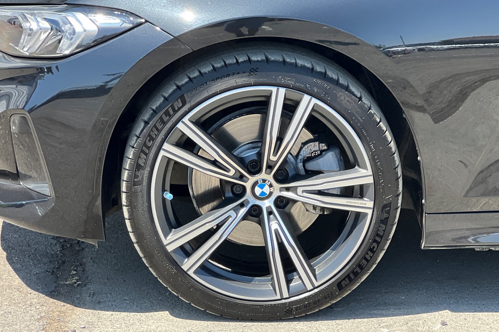 Used 2023 BMW 330i Sedan w/ Premium Package RWD image 26