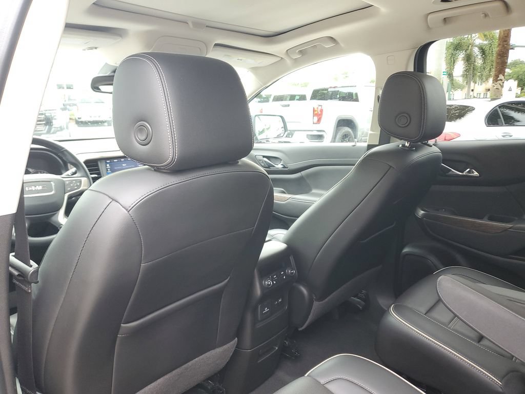 Certified 2023 GMC Acadia Denali w/ Trailering Package AWD/4WD image 15