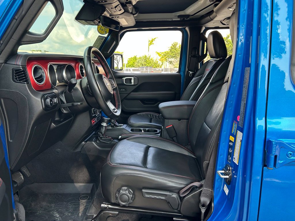 Certified 2021 Jeep Wrangler Unlimited Rubicon w/ Xtreme Recon 35" Tire Package AWD/4WD image 17