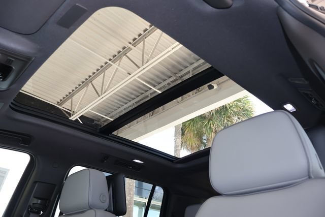 New 2026 GMC Yukon XL Elevation w/ Elevation Premium Package AWD/4WD image 33