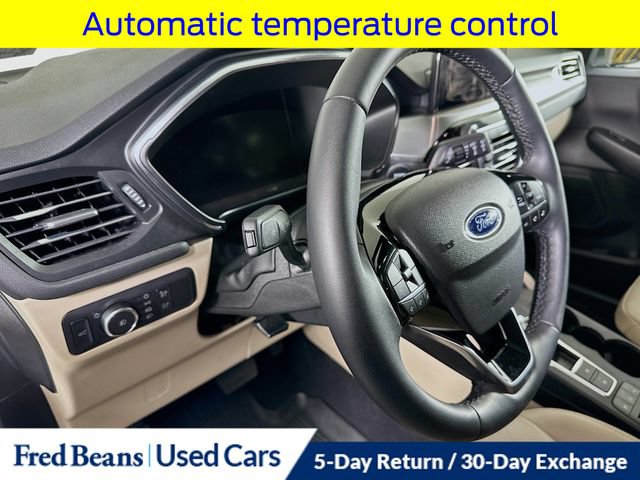Certified 2022 Ford Escape Titanium w/ Class II Trailer Tow Package AWD/4WD image 12