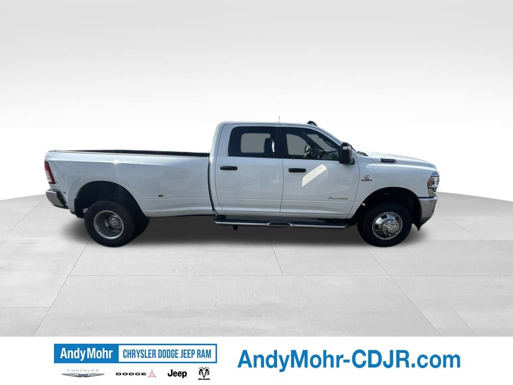 Used 2023 RAM 3500 Big Horn w/ Level 1 Equipment Group AWD/4WD image 8