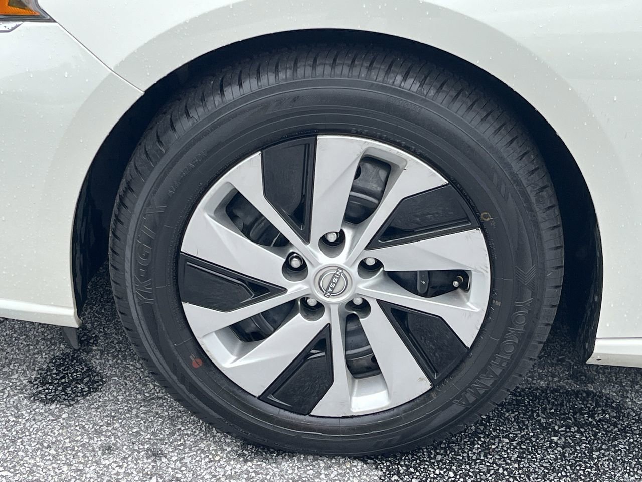 Used 2024 Nissan Altima 2.5 S FWD image 27