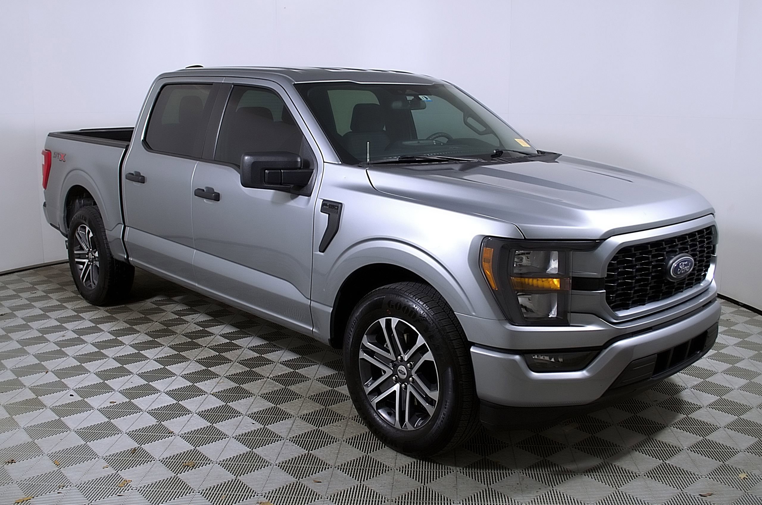 Used 2023 Ford F150 XL w/ STX Appearance Package image 6