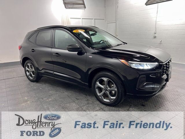 Used 2024 Ford Escape ST-Line image 3