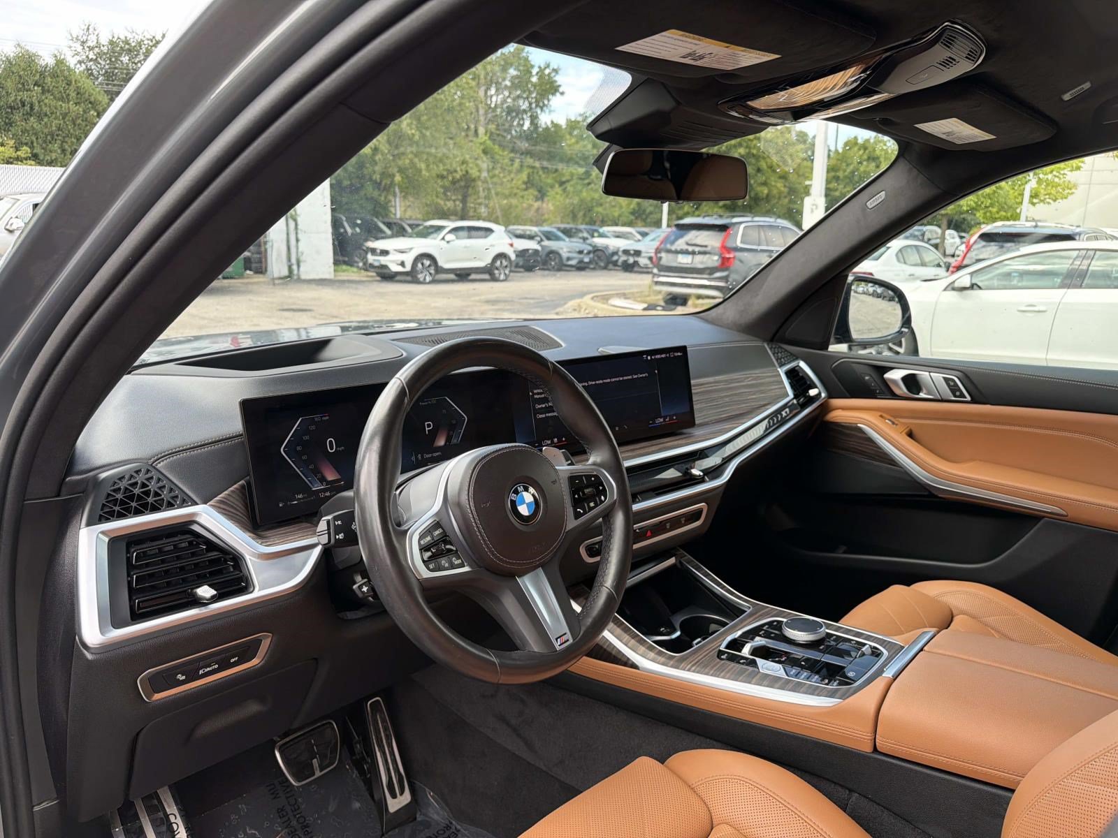 Certified 2024 BMW X7 xDrive40i w/ M Sport Package AWD/4WD image 18