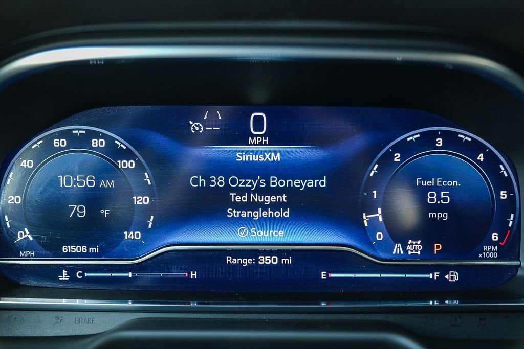 Used 2023 Chevrolet Suburban Premier image 24