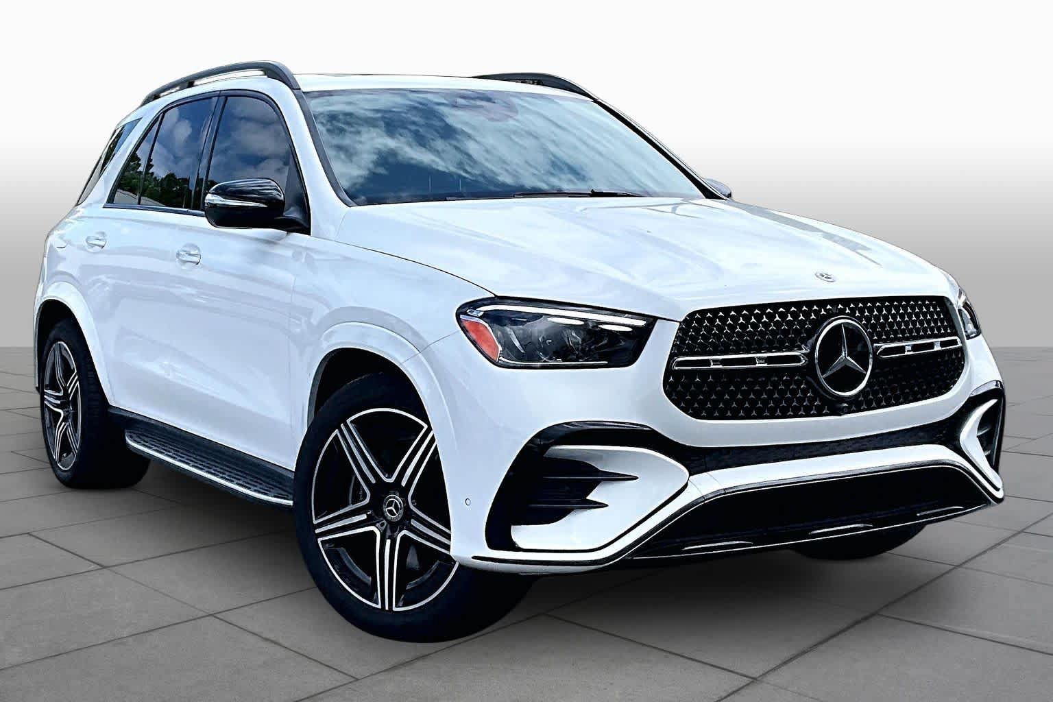 Used 2025 Mercedes-Benz GLE 450e 4MATIC image 3