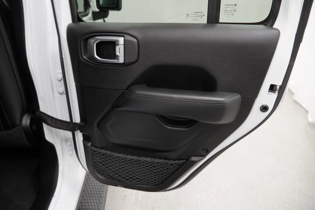 Certified 2022 Jeep Wrangler Unlimited Sahara image 44