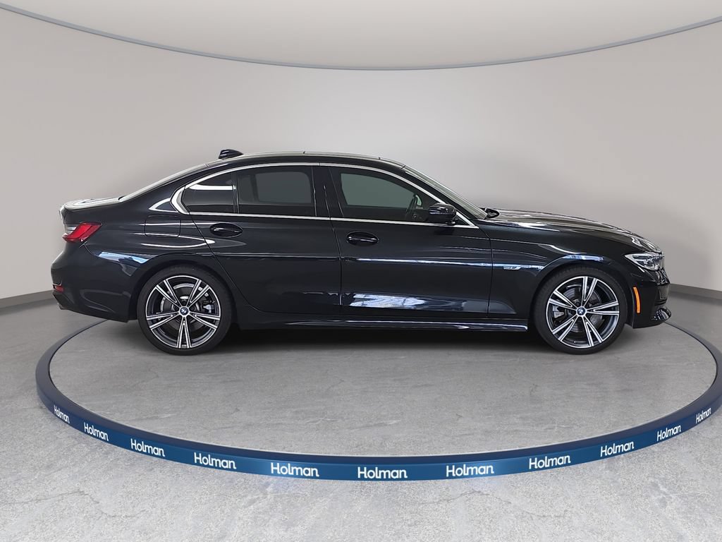 Certified 2022 BMW 330e w/ Driving Assistance Package RWD image 4