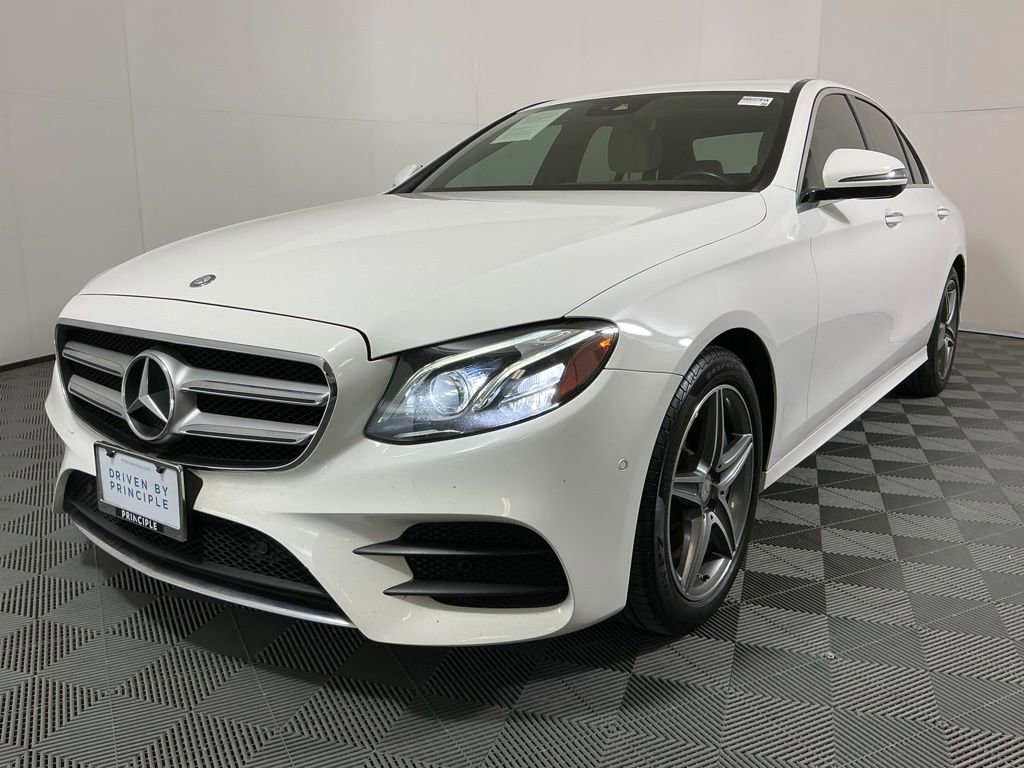 Used 2017 Mercedes-Benz E 300 image 2