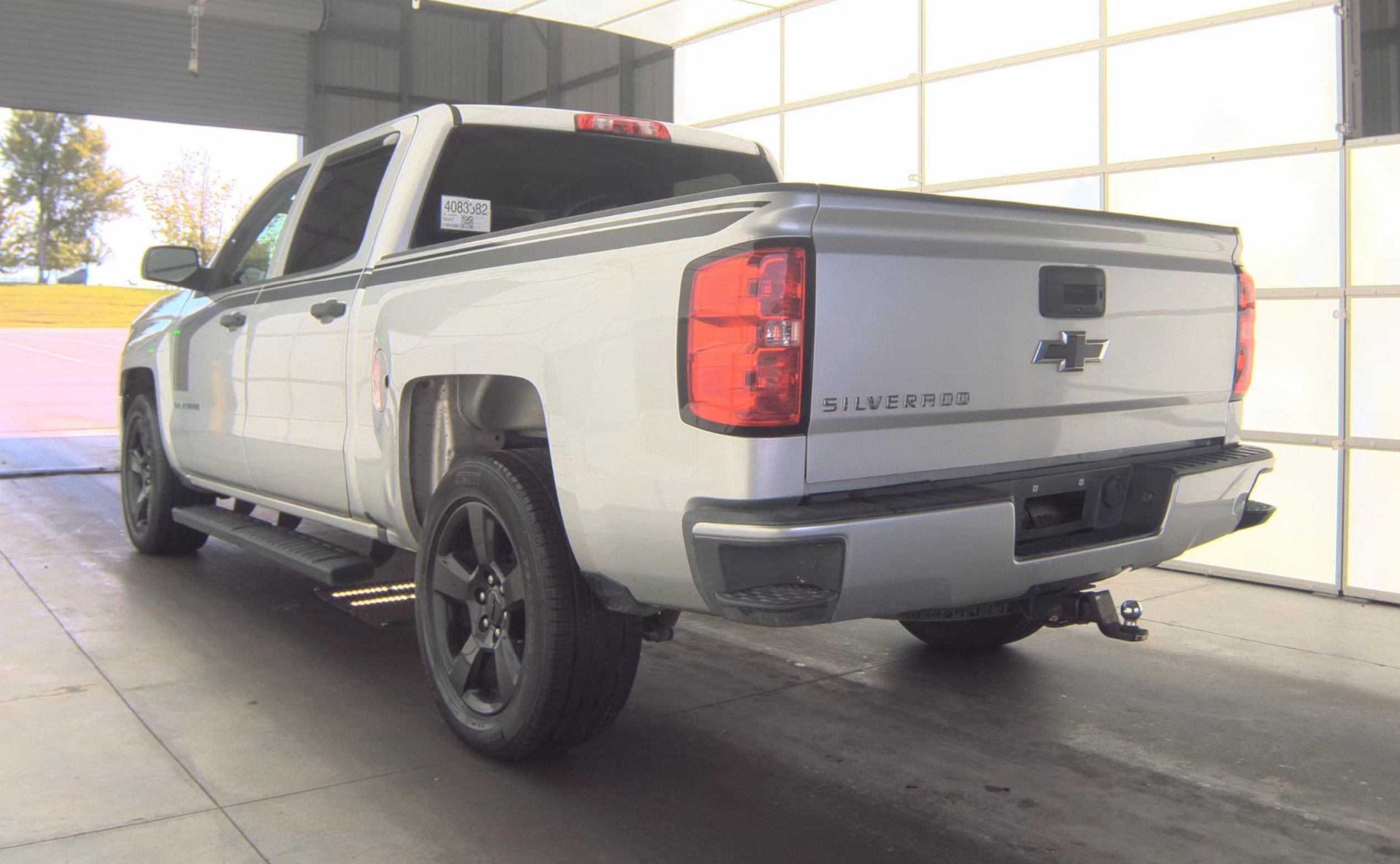 Used 2018 Chevrolet Silverado 1500 Custom w/ Rally 1 Edition RWD image 4