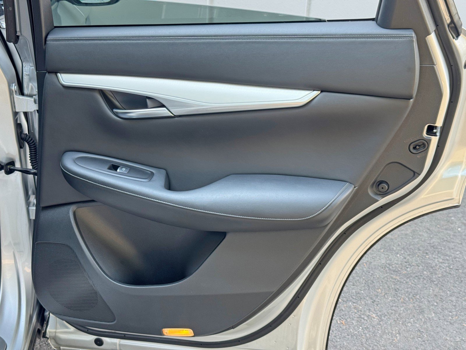 Used 2019 INFINITI QX50 Luxe w/ Navigation Package FWD image 45